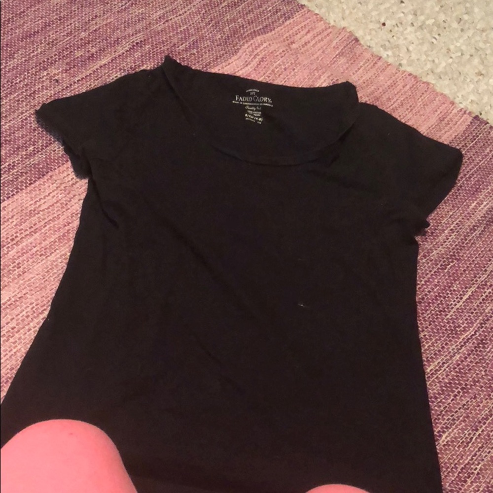 Clothes - Picture 7 of 8
